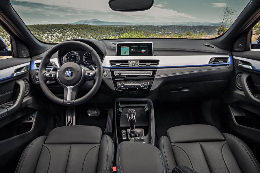 Торпедо BMW X2 sDrive20i M Sport (F39) 2018 года  (WW) (фото 10 из 33)